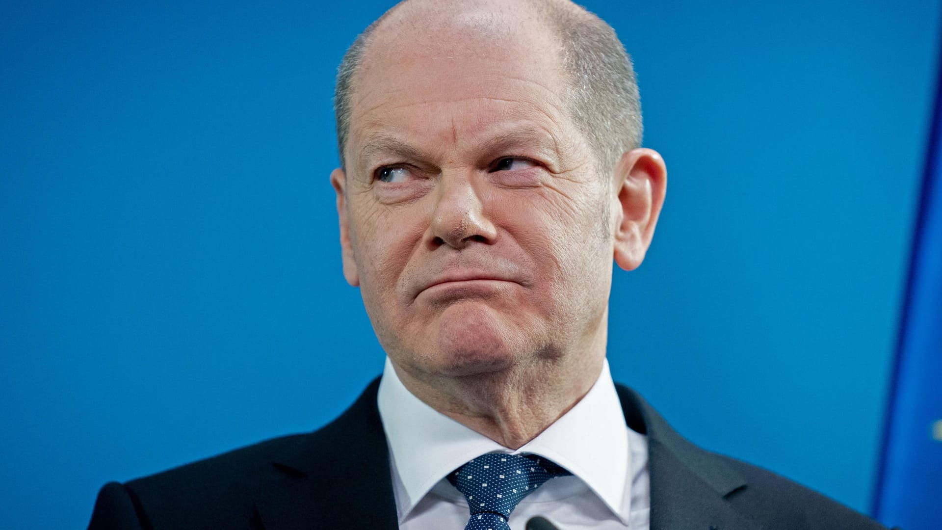 Olaf Scholz muss sich schon wieder unbequemen Fragen stellen.