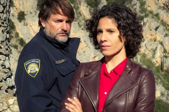 Kommissarin Stascha Novak (Jasmin Gerat) bekommt Unterstützung von Polizeichef Vida (Peter Trabner).