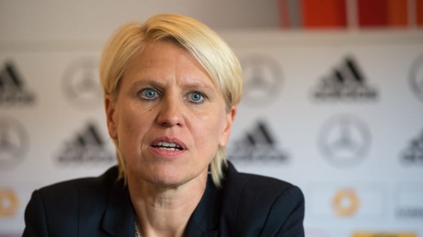 Die frühere deutsche Fußball-Nationalspielerin Doris Fitschen hat ihre Krebserkrankung überstanden.