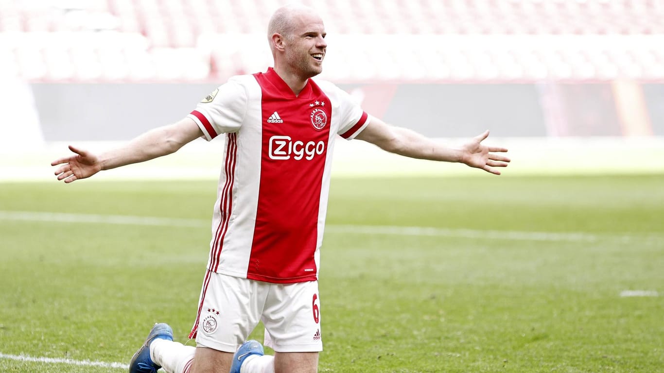 Davy Klaassen: Der ehemalige Bremer holte mit Amsterdam in den Niederlanden den Titel.