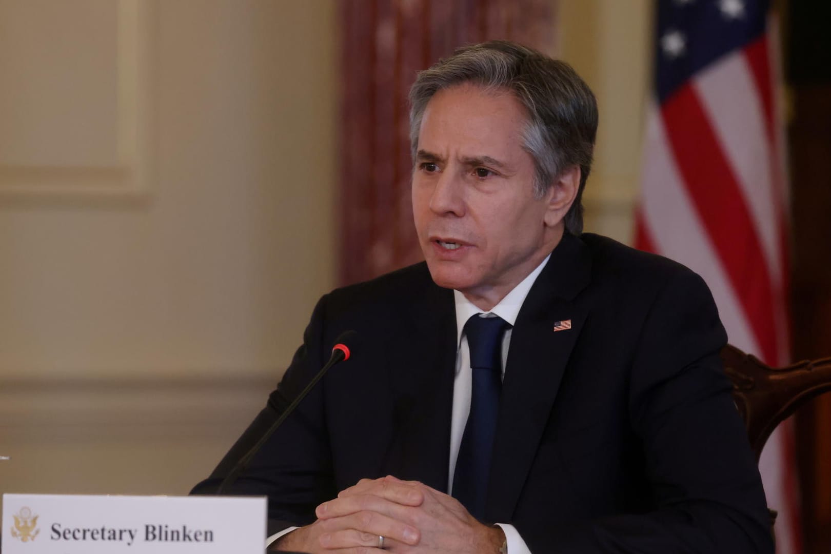 US-Außenminister Antony Blinken bei einer Videokonferenz. Er schließt eine militärische Auseinandersetzung mit China aus.