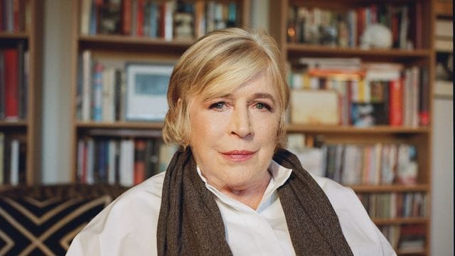 Marianne Faithfull taucht ein in die Welt der Romantik.