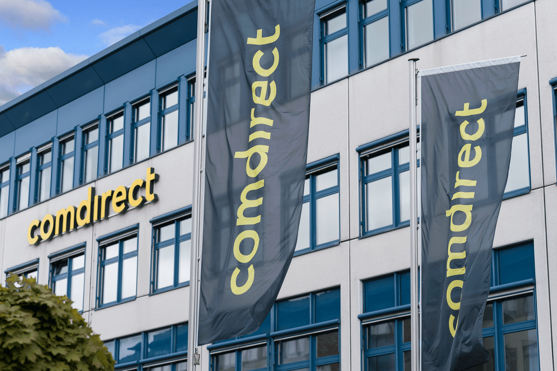 Comdirect-Firmenzentrale (Archivbild): Die Online-Bank verschiebt die Preiserhöhung für Girokonten.