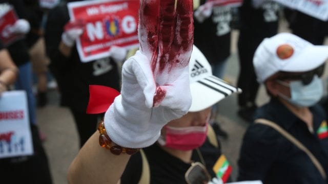 Myanmarische Demonstranten in Taiwan.