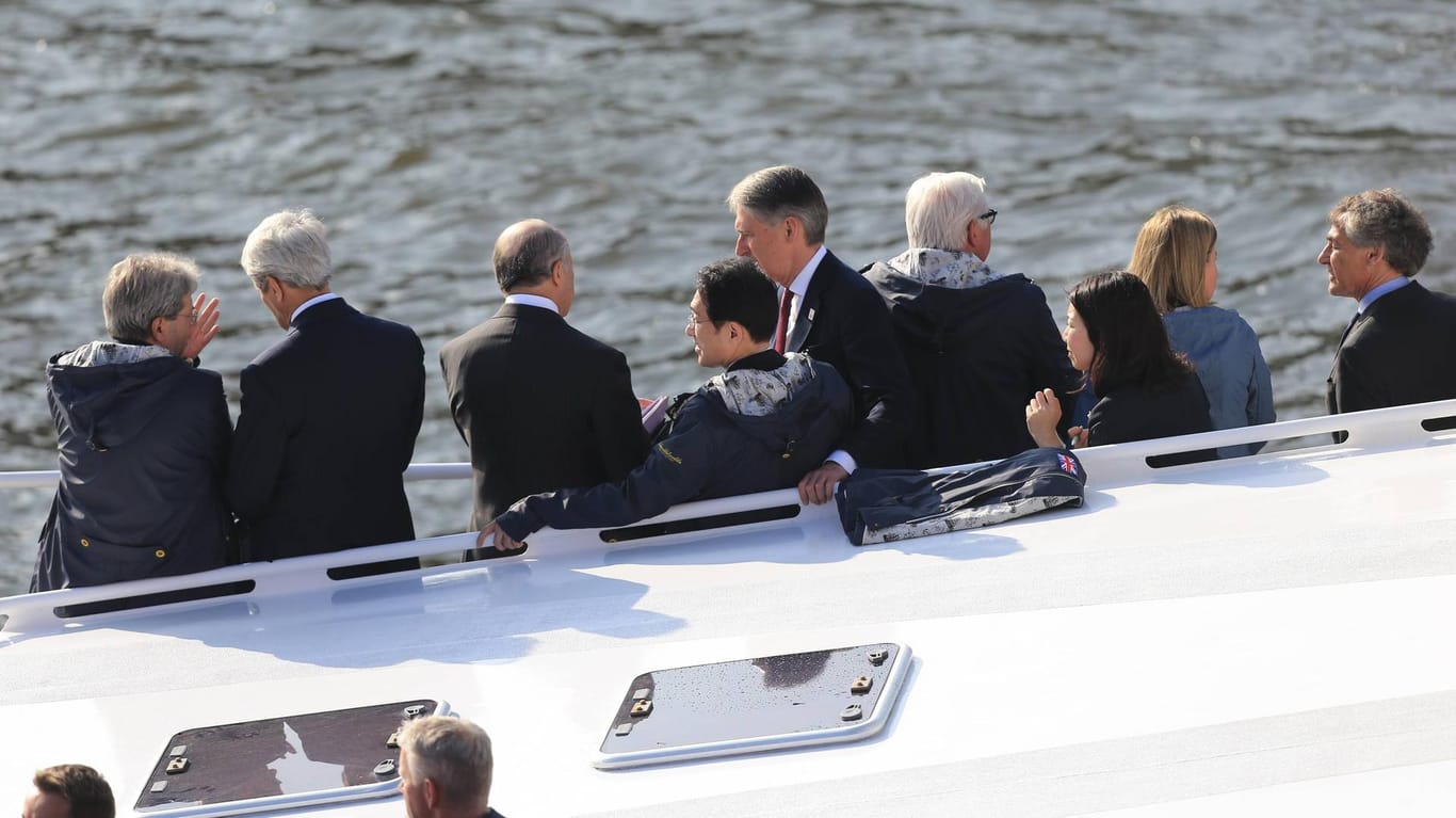 Früher traf man sich fast immer persönlich: G7-Außenminister im Frühjahr 2015 in Lübeck
