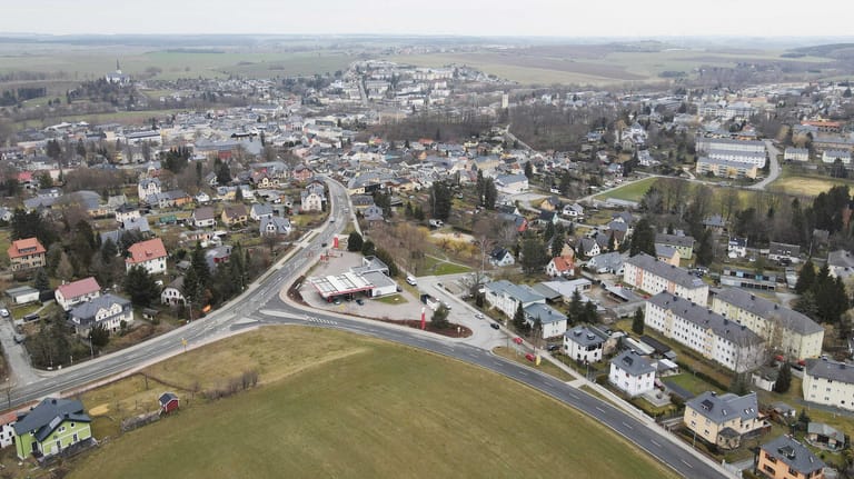 Schleiz im Saale-Orla-Kreis in Thüringen: Hier sitzt das Landratsamt, dem die Pandemiebekämpfung gerade durch die Finger gleitet.