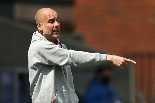 Erwartet gegen Paris Saint-Germain ein hartes Spiel: Pep Guardiola, Trainer von Manchester City.