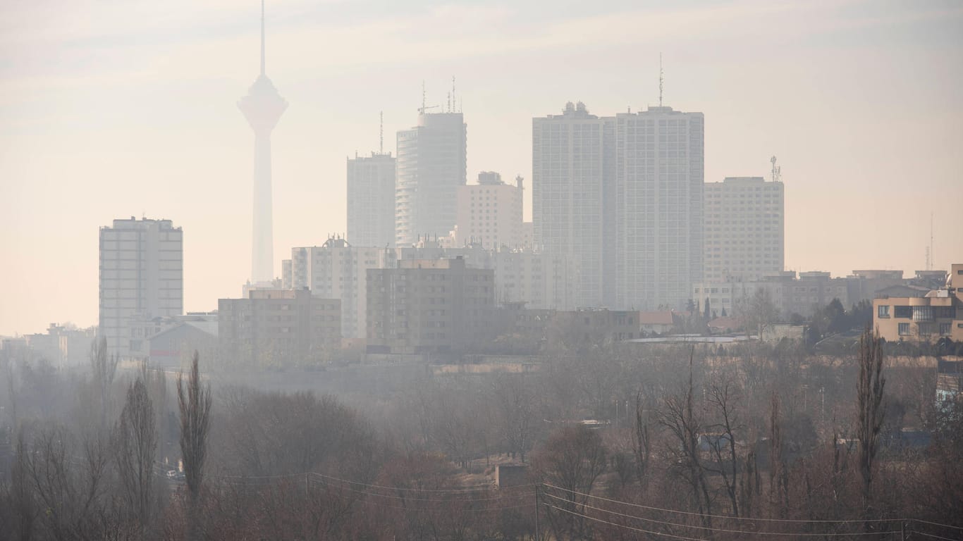 Wolkenkratzer in Teheran: Eine Diplomatin aus der Schweiz starb durch einen Sturz aus dem 17. Stock.