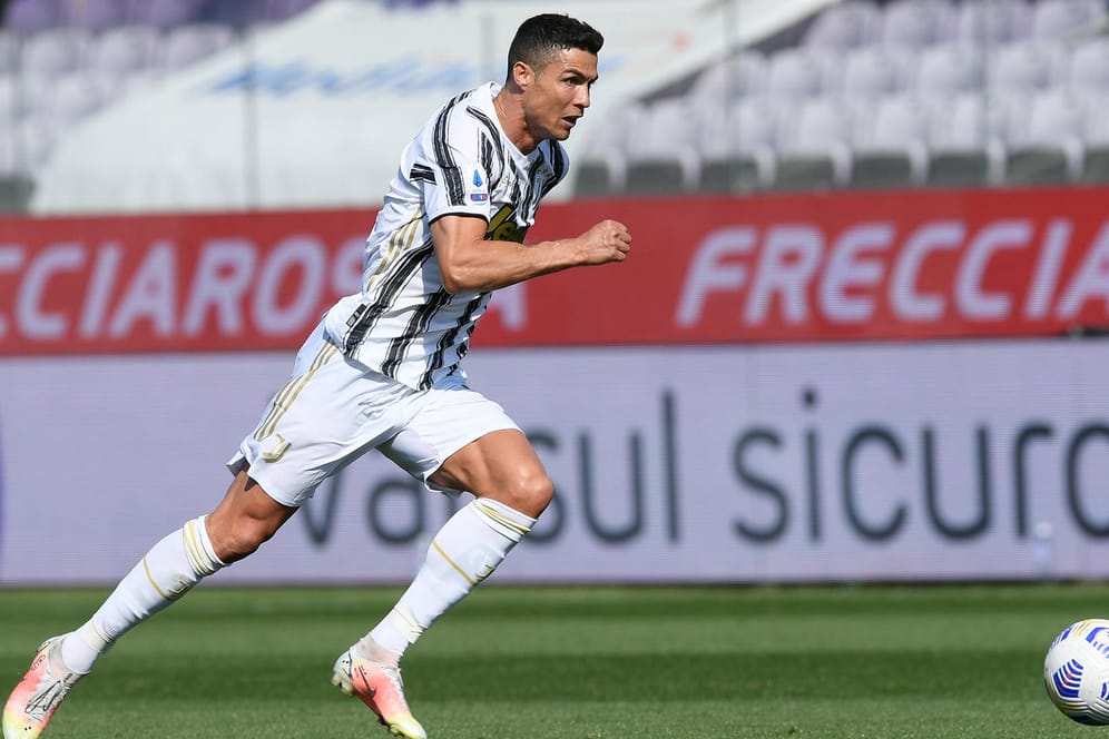 Cristiano Ronaldo hat noch bis 2022 Vertrag bei Juventus Turin.