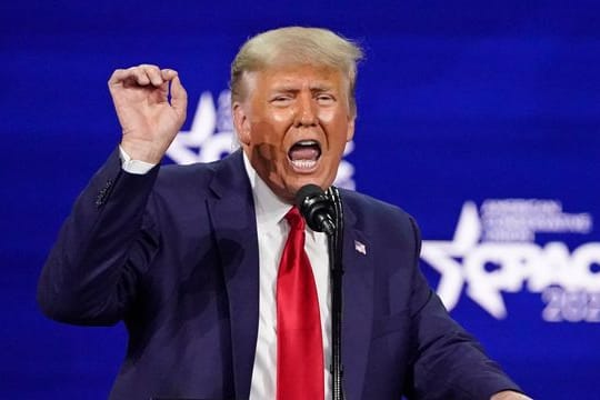 Donald Trump, ehemaliger Präsident der USA, kommuniziert nach seinem Social-Media-Aus nun über einen Blog auf seiner eigenen Website.