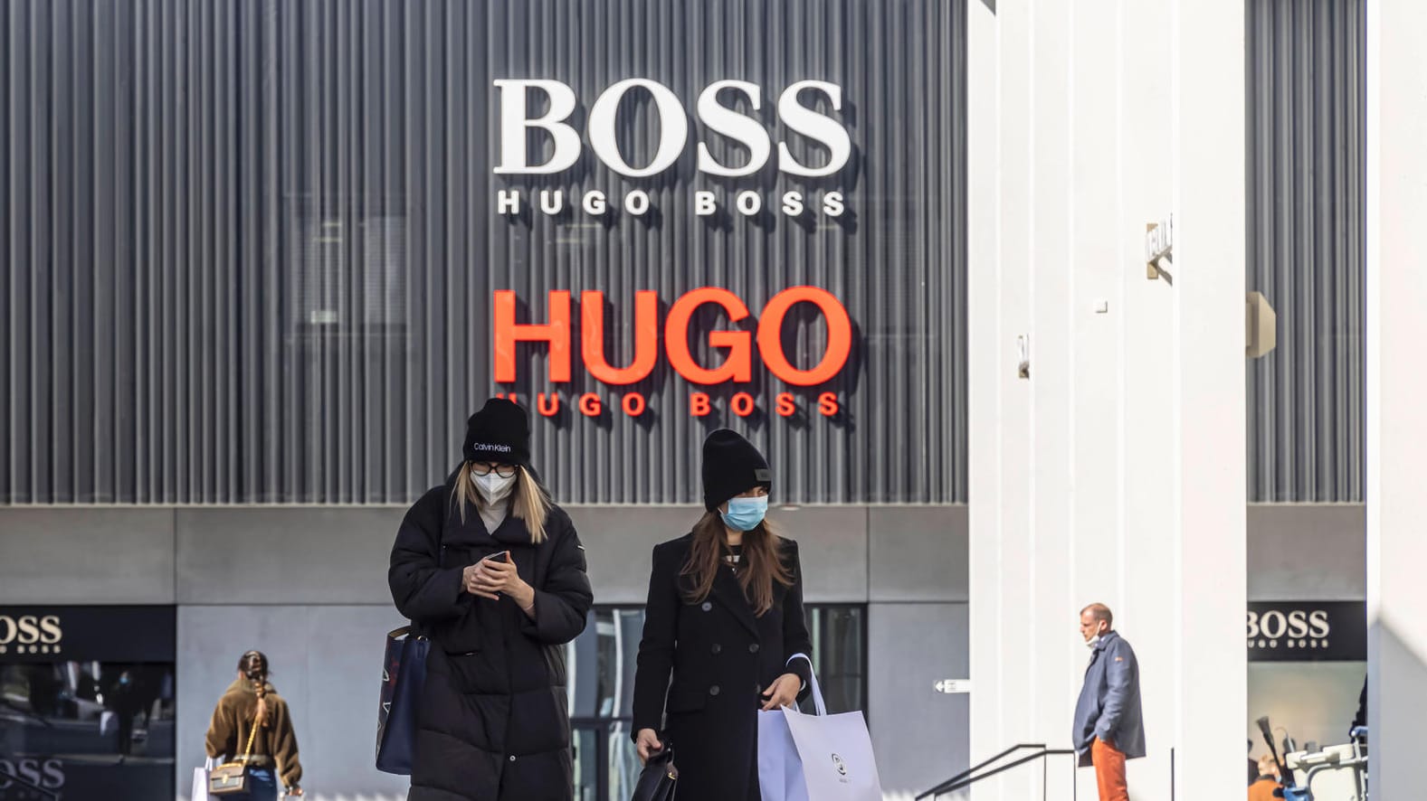 Hugo Boss-Filiale(Symbolbild): Der Modehändler macht durch den Lockdown Verluste. Hugo Boss-Filiale(Symbolbild): Der Modehändler macht durch den Lockdown Verluste.