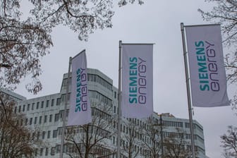 Siemens Energy (Symbolbild): Der Konzern will die Bürostrukturen umbauen.