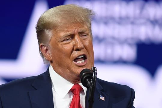 Eine Rückkehr zu Facebook bleibt Donald Trump vorerst verwehrt.