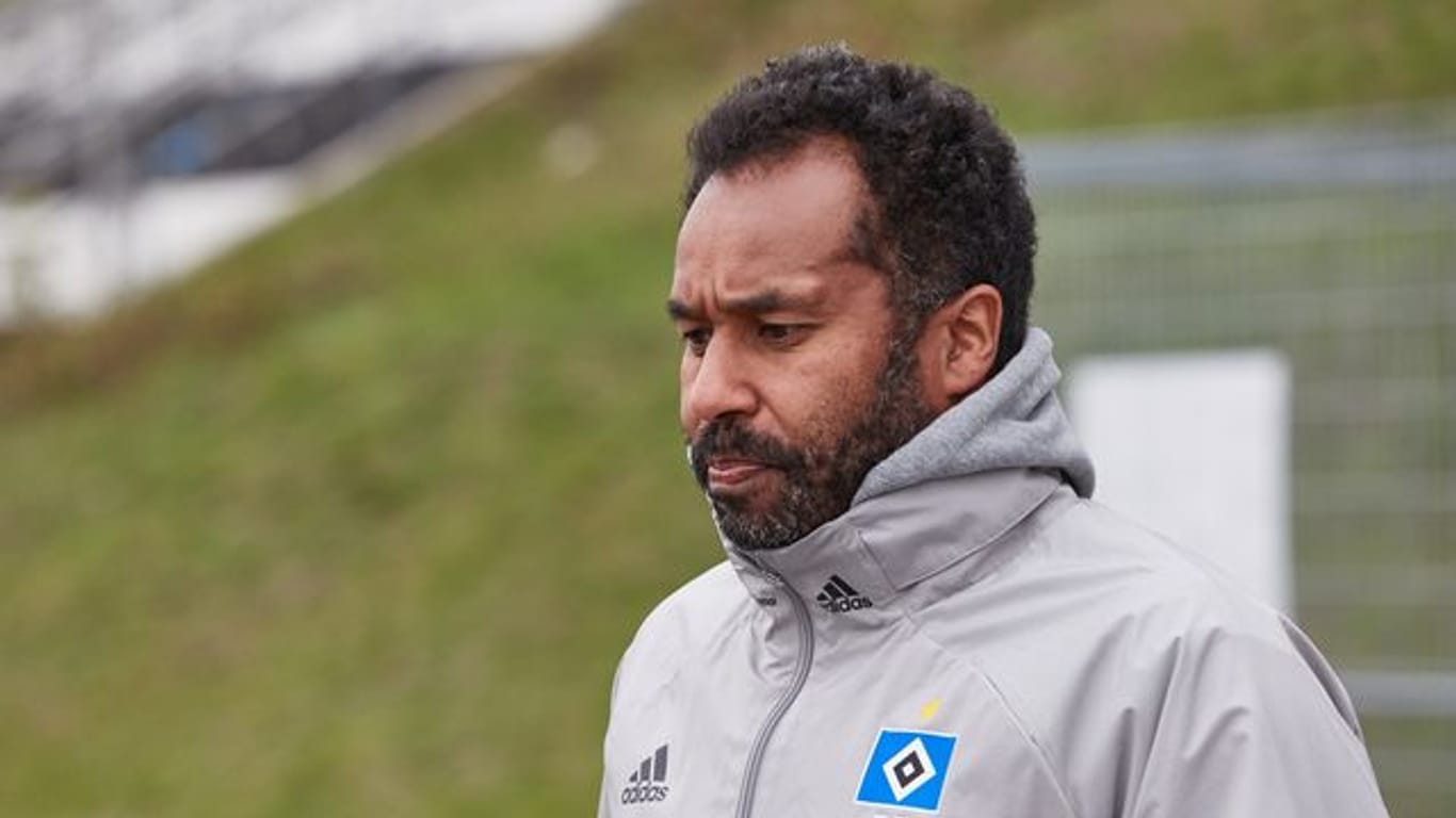 Ex-HSV-Trainer Thioune hat das Verhältnis zwischen Mannschaft und Trainerteam als intakt wahrgenommen.