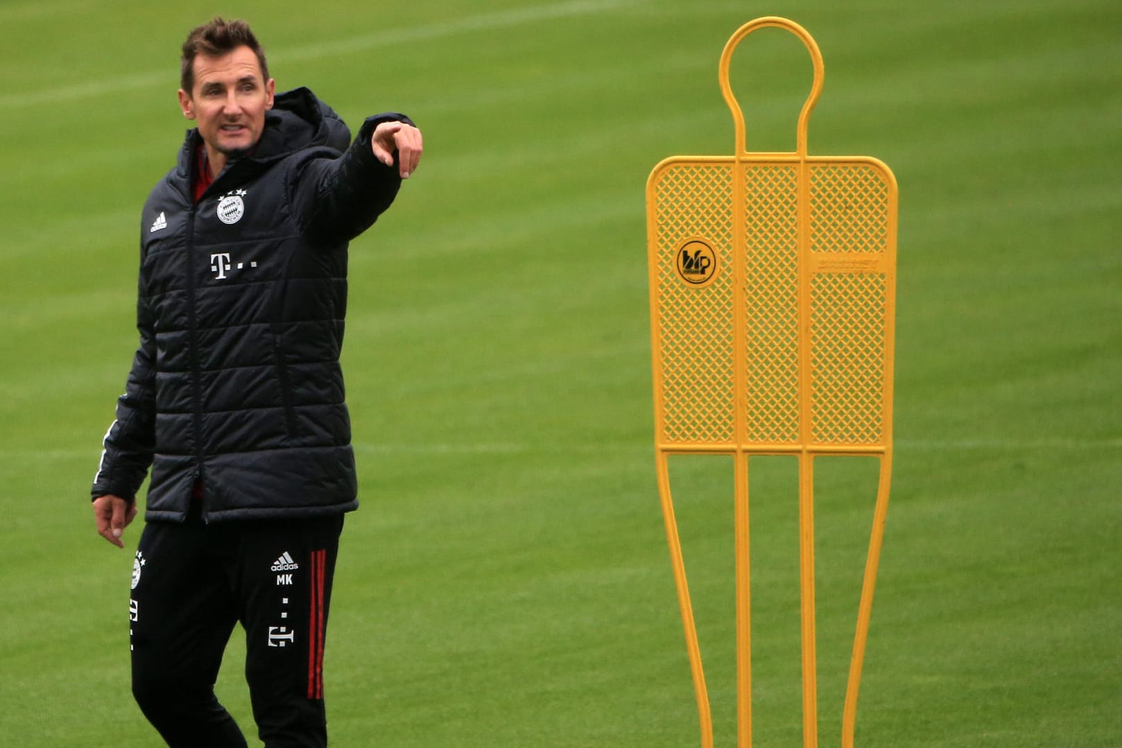 Ex-Nationalspieler Miroslav Klose arbeitet derzeit als Co-Trainer von Hansi Flick beim FC Bayern.