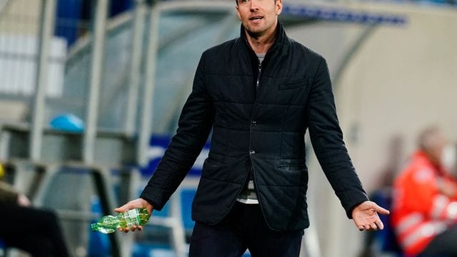 Sebastian Hoeneß bleibt Trainer bei der TSG 1899 Hoffenheim.