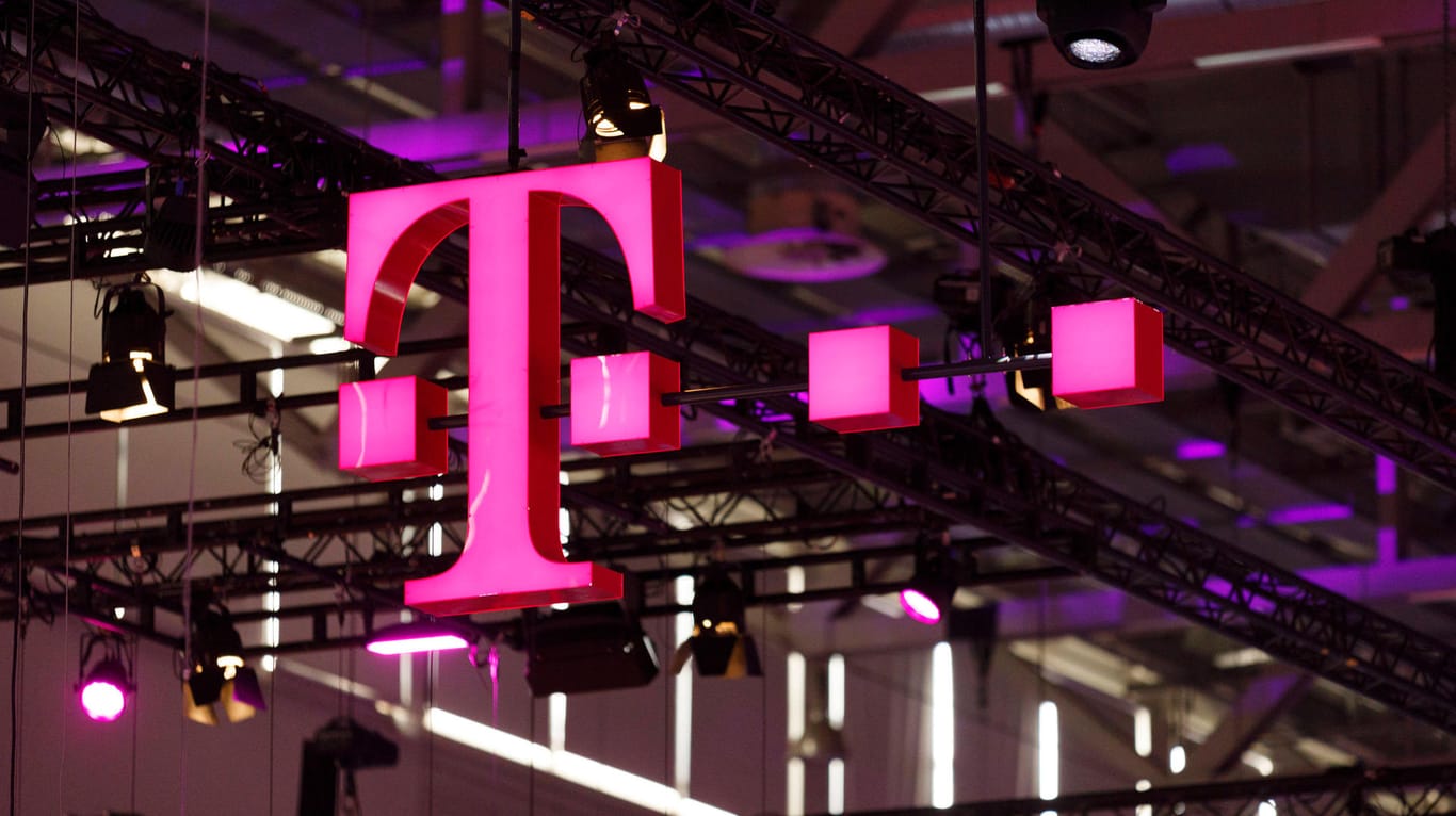 Das Logo der Telekom: Kunden können in Zukunft weniger SIM-Karten dazu buchen.