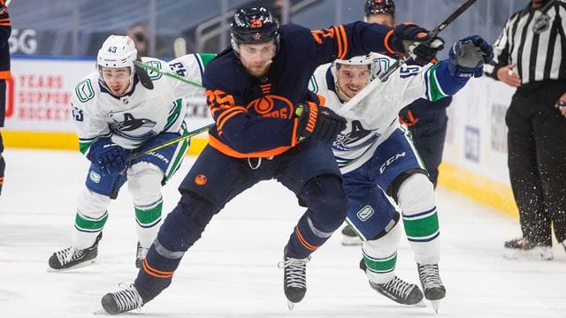 Das Team von Leon Draisaitl (M. Das Team von Leon Draisaitl (M.