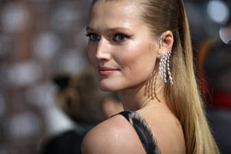 Toni Garrn. Das Model ist im achten Monat schwanger.