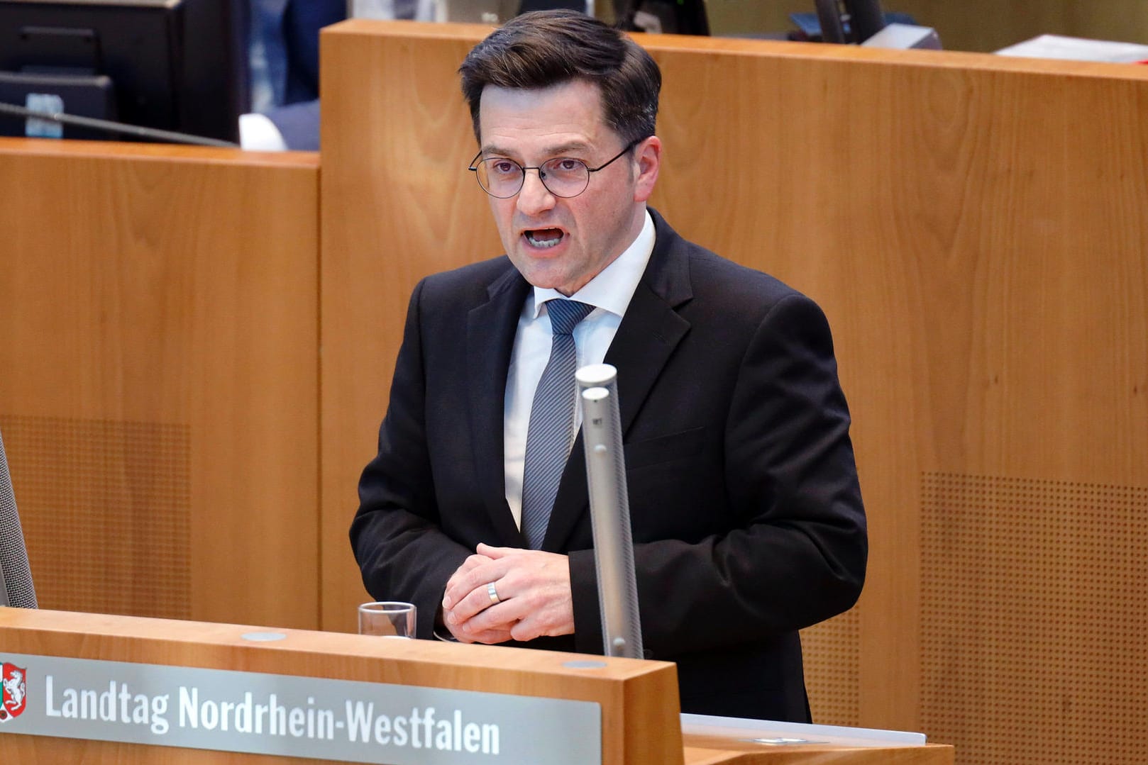 Thomas Kutschaty: Der nordrhein-westfälische SPD-Vorsitzende fordert, den Jahrestag des Kriegsendes zum gesetzlichen Feiertag zu machen.