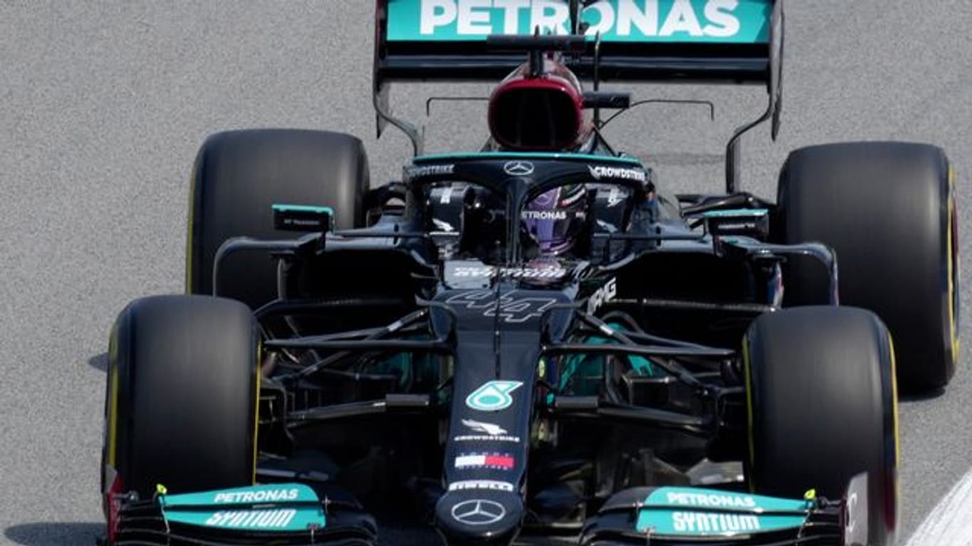 Fuhr im Training in Barcelona die Bestzeit: Lewis Hamilton.