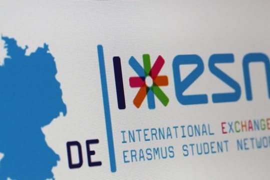 Mit dem Austauschprogramm Erasmus schaffen es viele Studierende auch während der Pandemie ins Ausland.