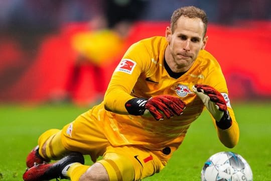Torwart Péter Gulácsi hat seinen Vertrag bei RB Leipzig verlängert.