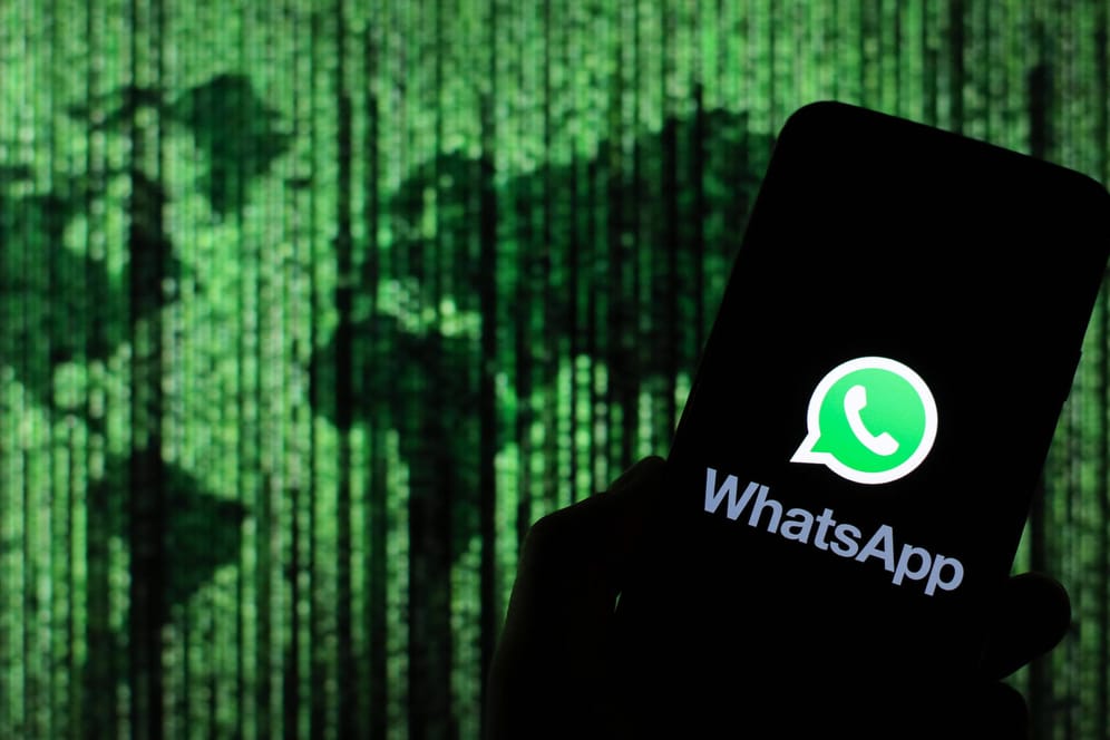 Das Logo von WhatsApp (Symbolbild): Union und SPD halten es für notwendig, dass der Verfassungsschutz in Zukunft nicht nur SMS mutmaßlicher Extremisten mitlesen kann, sondern auch verschlüsselte Chats etwa in WhatsApp.