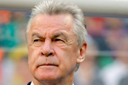 Ottmar Hitzfeld hebt die Mannschaftsführung von Trainer-Kollege Hansi Flick hervor.