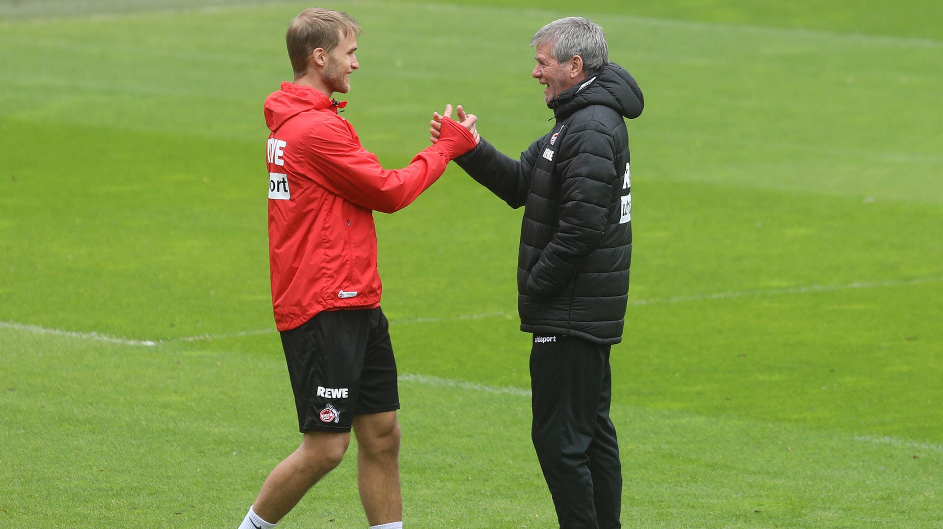 Sebastian Andersson (l.) mit FC-Trainer Friedhelm Funkel (Archivbild): Funkel hofft, den Schweden am Sonntag einsetzen zu können.