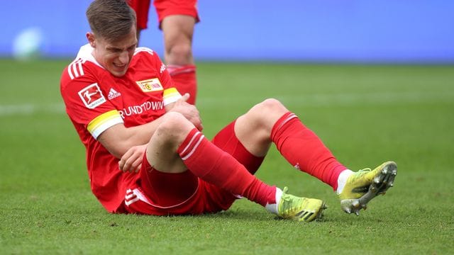 Ein Muskelfaserriss und eine Oberschenkelverletzung hatten Nico Schlotterbeck zu einer längeren Pause in dieser Saison gezwungen. Ein Muskelfaserriss und eine Oberschenkelverletzung hatten Nico Schlotterbeck zu einer längeren Pause in dieser Saison gezwungen.