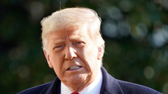 In der Amtszeit des früheren Präsidenten Donald Trump hat sich die US-Regierung nach einem Bericht der "Washington Post" heimlich Telefondaten von drei Reportern der renommierten Zeitung beschafft. In der Amtszeit des früheren Präsidenten Donald Trump hat sich die US-Regierung nach einem Bericht der "Washington Post" heimlich Telefondaten von drei Reportern der renommierten Zeitung beschafft.