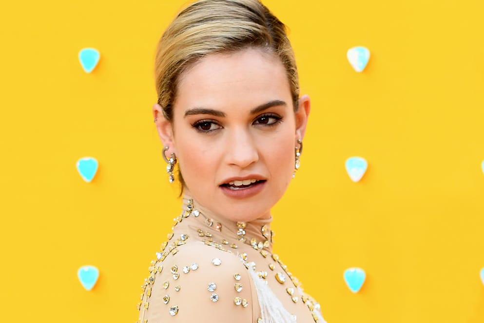 Lily James: Sie schlüpft für eine Serie in die Rolle von Pamela Anderson.