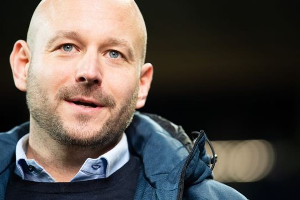 Hoffenheims Sportchef Alexander Rosen hält sich zur weiteren personellen Planung bedeckt.