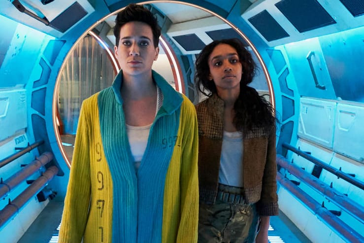 "Intergalactic": In der neuen Sky-Serie spielt Imogen Daines (l.) eine Hackerin.