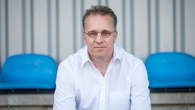 Tim Meyer erwartet ein Zurückfahren der Hygienemaßnahmen zur neuen Bundesliga-Spielzeit. Tim Meyer erwartet ein Zurückfahren der Hygienemaßnahmen zur neuen Bundesliga-Spielzeit.