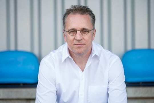 Tim Meyer erwartet ein Zurückfahren der Hygienemaßnahmen zur neuen Bundesliga-Spielzeit.