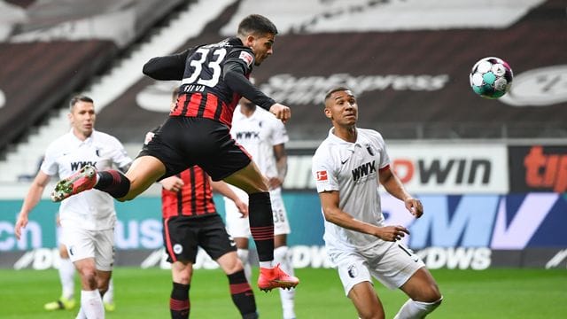 André Silva vermeidet ein klares Bekenntnis zu Champions-League-Anwärter Eintracht Frankfurt. André Silva vermeidet ein klares Bekenntnis zu Champions-League-Anwärter Eintracht Frankfurt.