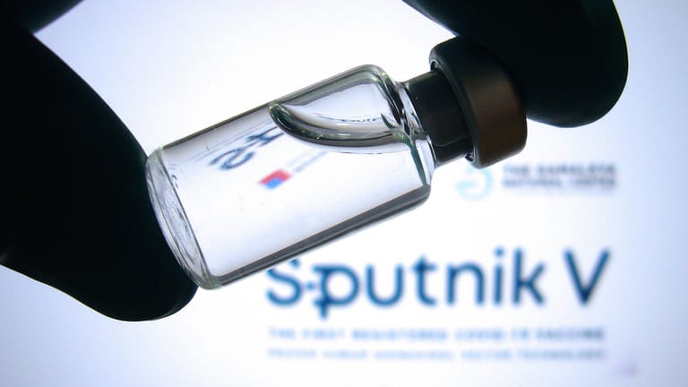 Der russische Impfstoff Sputnik V: Die deutschen Verhandlungen mit dem Hersteller drohen offenbar zu scheitern.