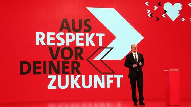 SPD-Kanzlerkandidat Olaf Scholz findet: "Eine weitere von CDU und CSU geführte Regierung wäre ein Risiko für Wohlstand und Arbeitsplätze. SPD-Kanzlerkandidat Olaf Scholz findet: "Eine weitere von CDU und CSU geführte Regierung wäre ein Risiko für Wohlstand und Arbeitsplätze.