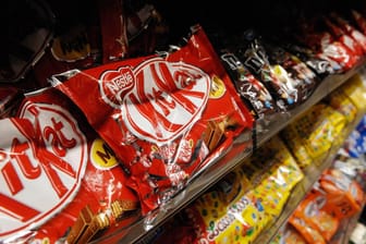 Süßigkeiten (Symbolbild): Gleich mehrere Nestlé-Produkte sind "Mogelpackungen".