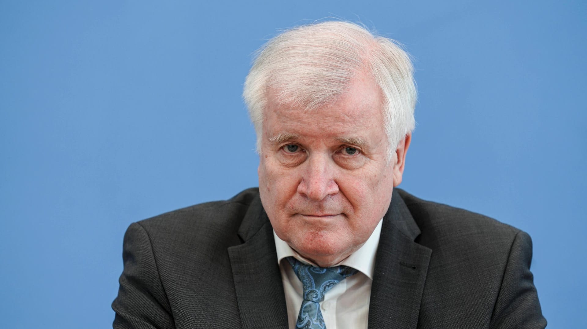 Bundesinnenminister Horst Seehofer: Der CSU-Politiker ist positiv auf das Coronavirus getestet worden.