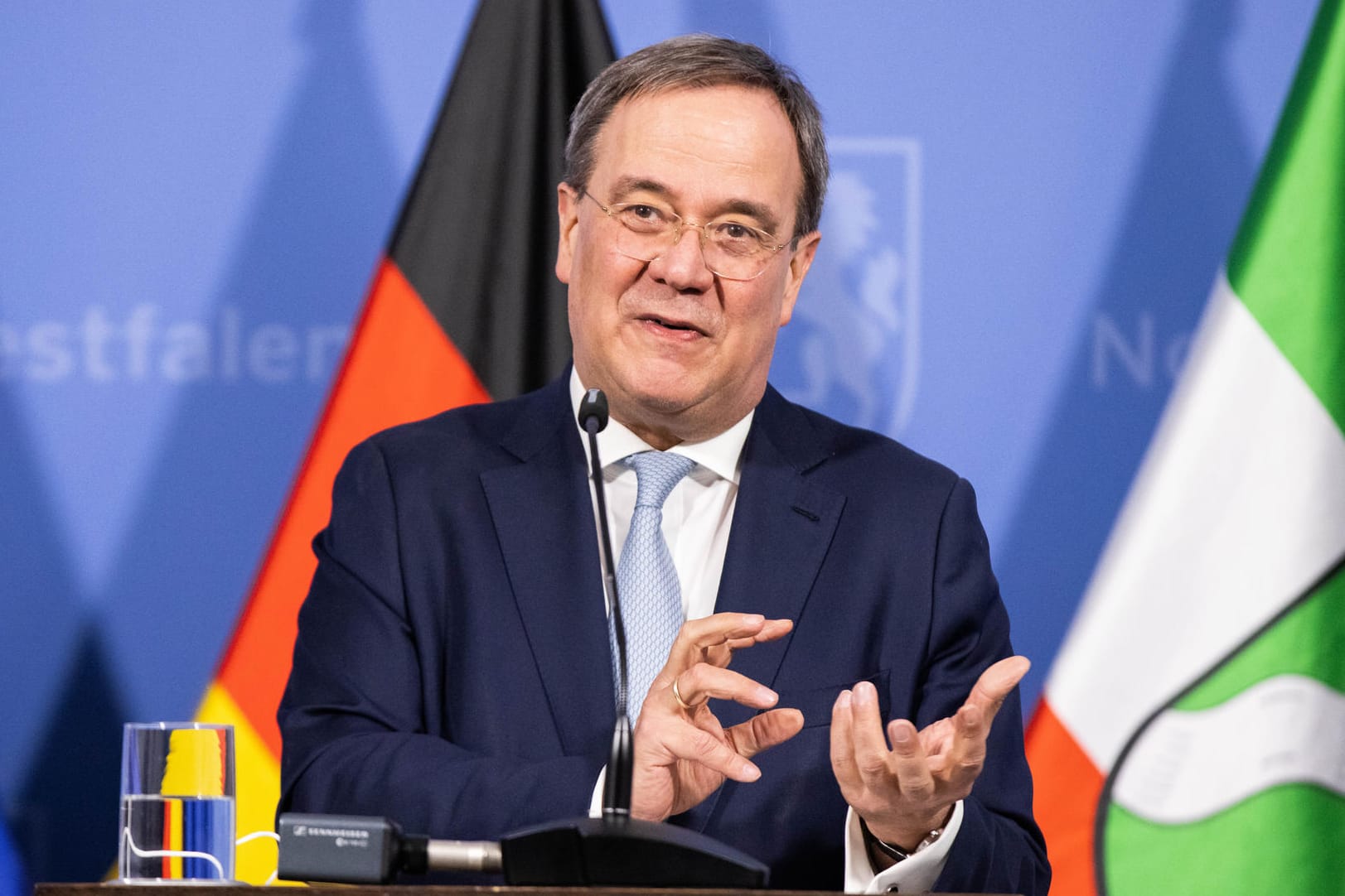 Armin Laschet will nach der Bundestagswahl nach Berlin wechseln: Deshalb sucht die NRW-CDU einen neuen Landeschef.