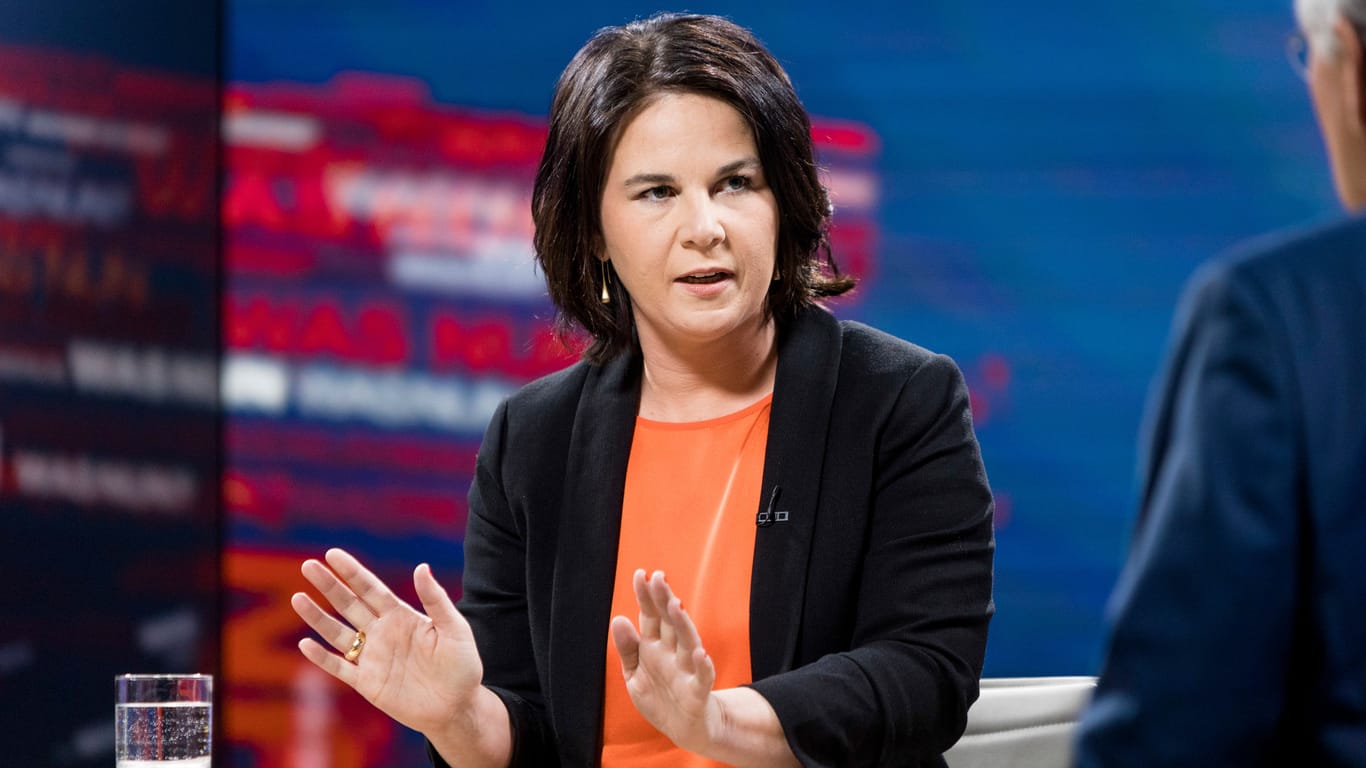 Annalena Baerbock in der ZDF-Sendung "Was nun,...?": Die Grünen-Parteichefin hat die Klimaziele ihrer Partei verteidigt.
