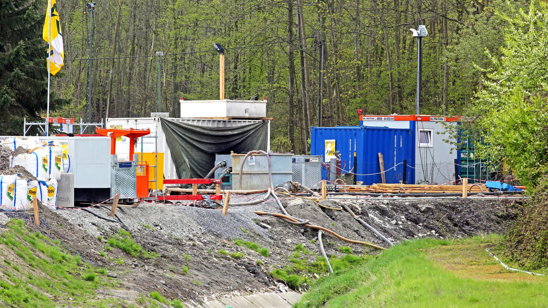 Eine Baustelle in Nordrhein-Westfalen (Symbolbild): Mehrere Container wurden aufgebrochen.