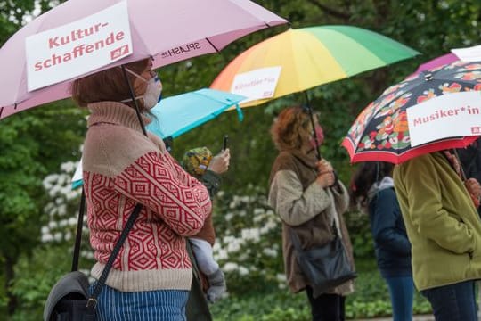 Der Anteil der Solo-Selbstständigen liegt in den Kulturberufen fast sieben Mal so hoch wie in der gesamten erwerbstätigen Bevölkerung.