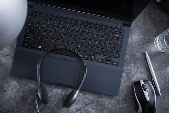Ohne die richtige technische Ausstattung geht im Homeoffice nichts. Ohne die richtige technische Ausstattung geht im Homeoffice nichts.