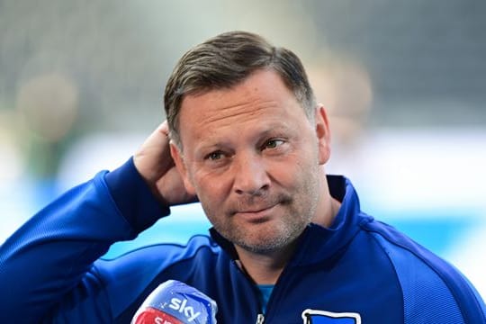 Muss im Saisonendspurt auf Stürmer Jhon Cordoba verzichten: Hertha-Coach Pal Dardai.