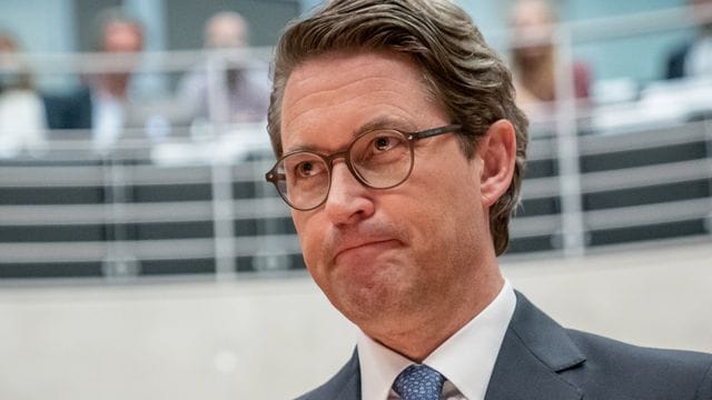 Bundesverkehrsminister Andreas Scheuer kommt im Oktober 2020 als Zeuge in den Maut-Untersuchungsausschuss des Bundestags. Bundesverkehrsminister Andreas Scheuer kommt im Oktober 2020 als Zeuge in den Maut-Untersuchungsausschuss des Bundestags.