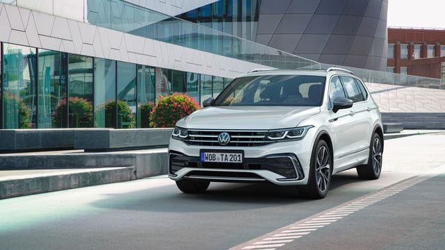 Langer Nachzügler: Im Oktober lässt VW auch den aufgefrischten Tiguan Allspace auf die Straßen rollen.